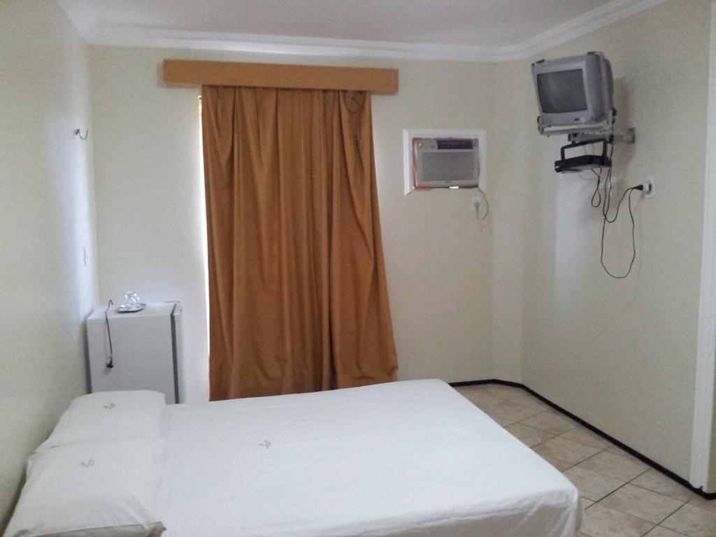 Hugo Plaza Hotel Sobral Exterior foto